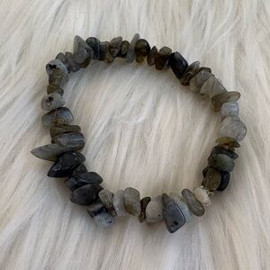 Source Unknown Gray and Black Chip Stone Bracelet